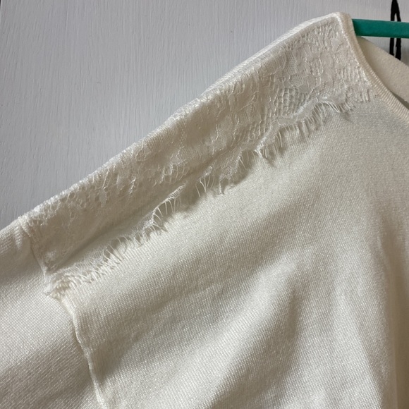 Molly Bracken Sweater size M/L - Picture 6 of 9